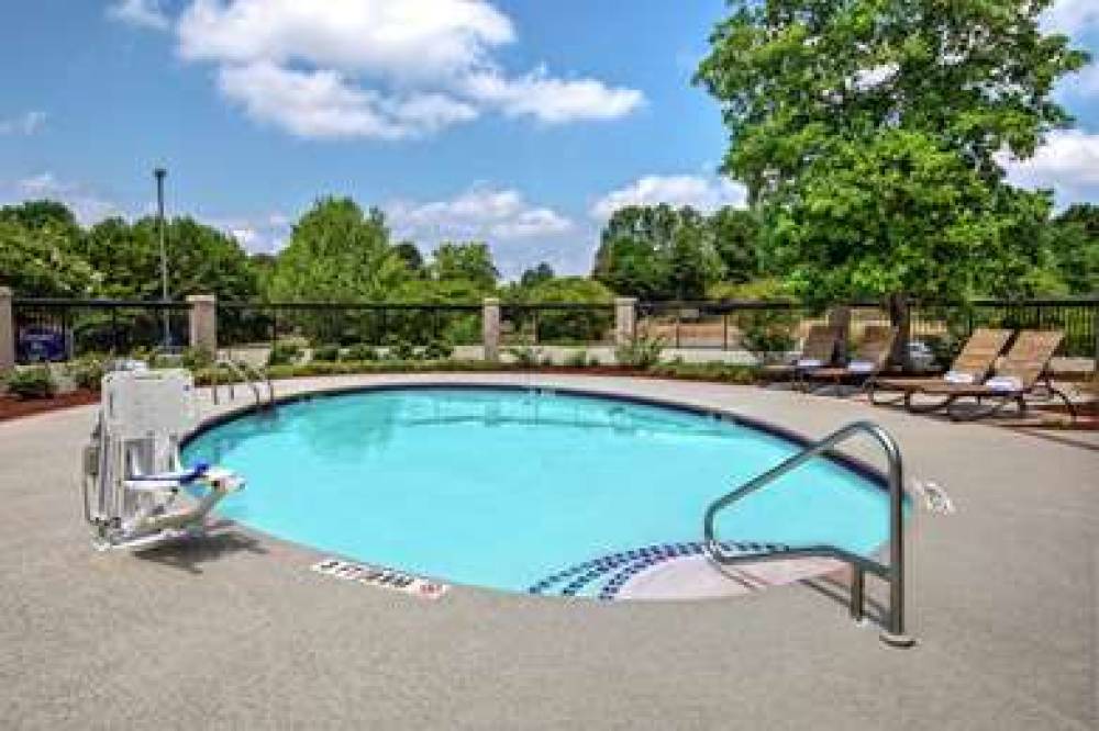 Hampton Inn Charlotte/Matthews 7
