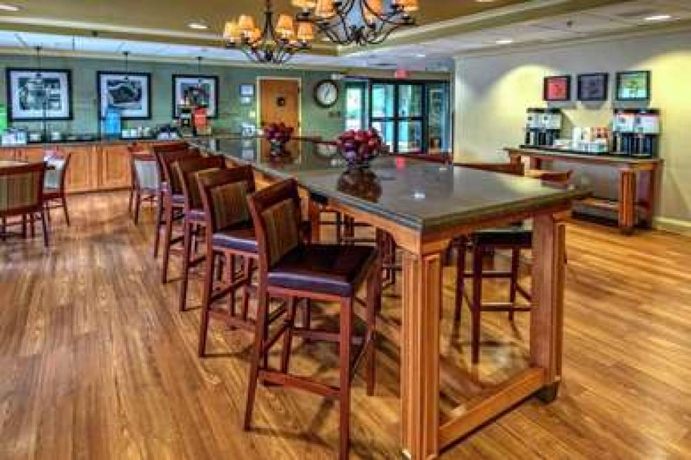 Hampton Inn Charlotte/Matthews 6