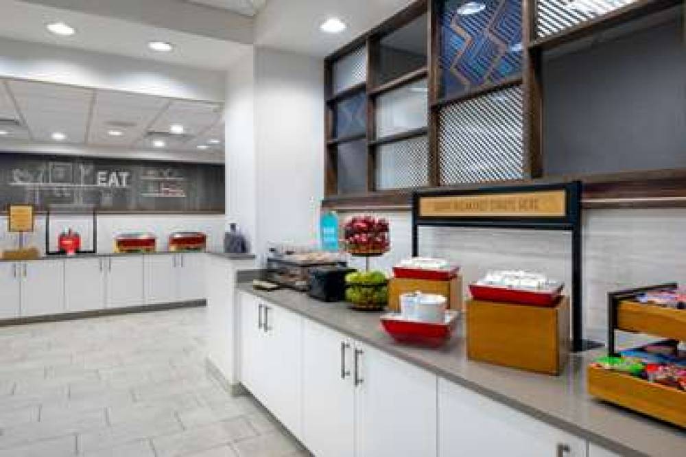 Hampton Inn Charlotte Uptown 9