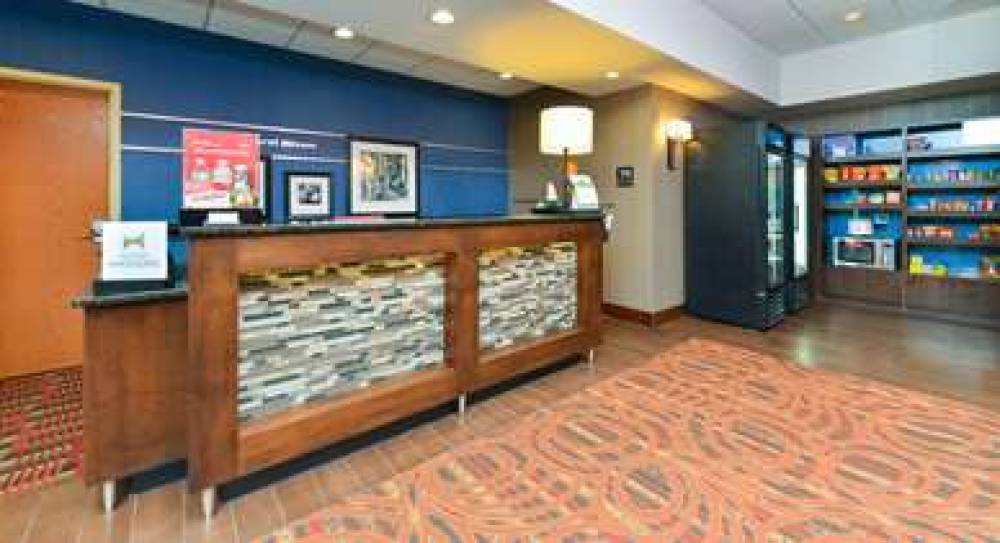 Hampton Inn Chicago Carol Stream 4