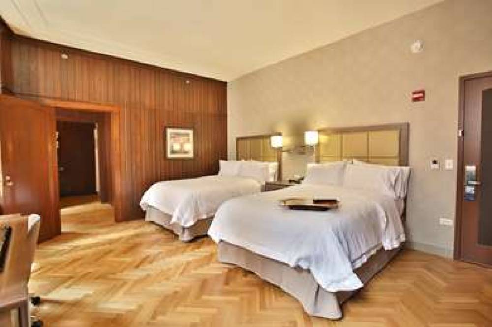 HAMPTON INN-CHICAGO DOWNTOWN/N LOOP 3