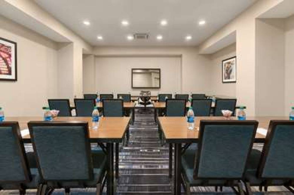 HAMPTON INN-CHICAGO DOWNTOWN/N LOOP 9