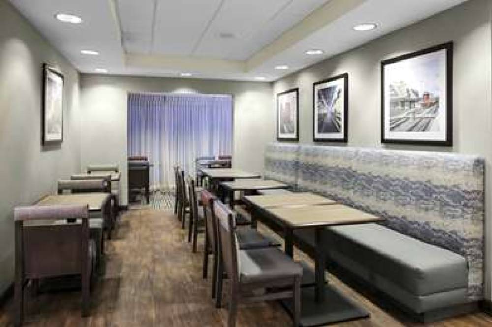 Hampton Inn Chicago Elgin / I-90 8