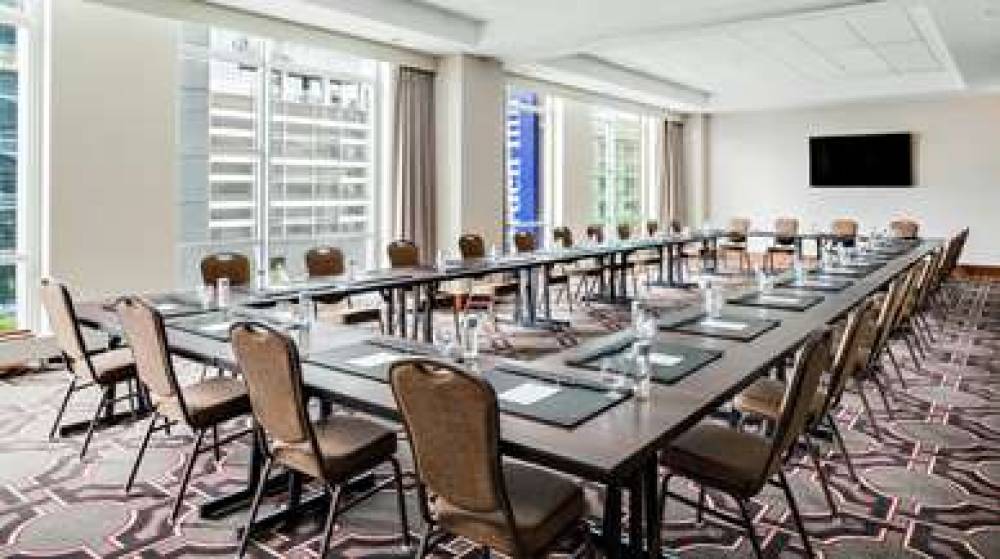 HAMPTON INN CHICAGO MCCORMICK PLACE 7