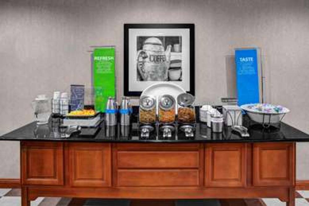 Hampton Inn Coldwater, MI 4