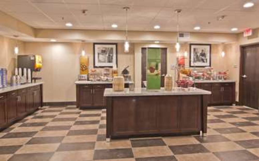 Hampton Inn Columbus South 4