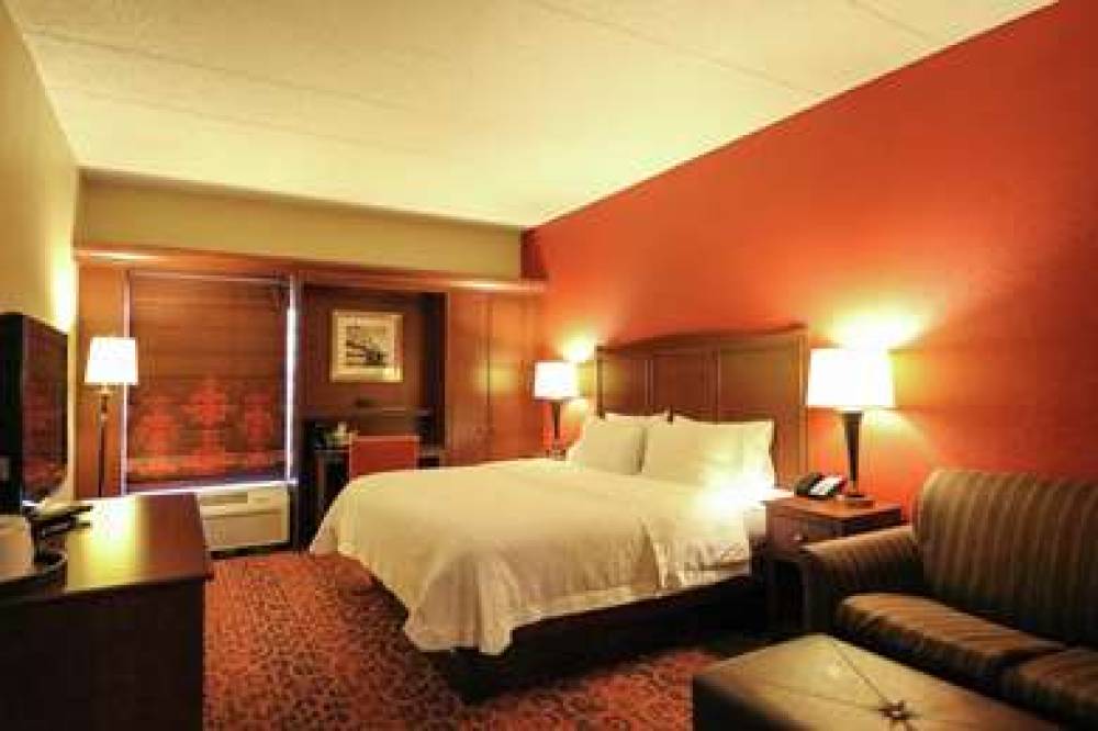 Hampton Inn Columbus South 10