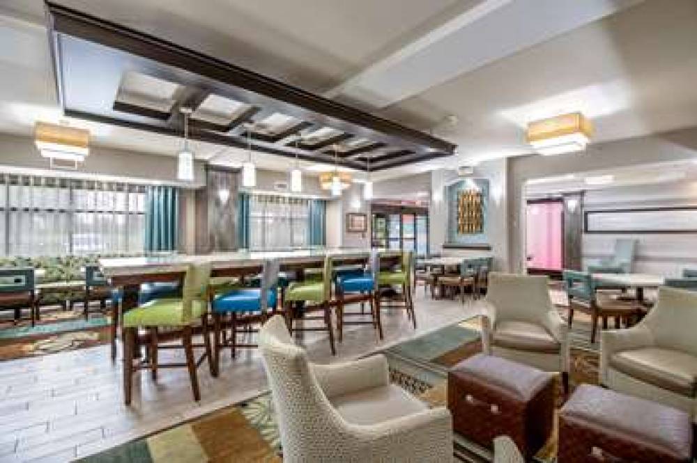 HAMPTON INN COLUMBUS-WEST 8