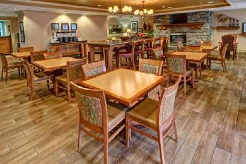 Hampton Inn Concord/Kannapolis 4