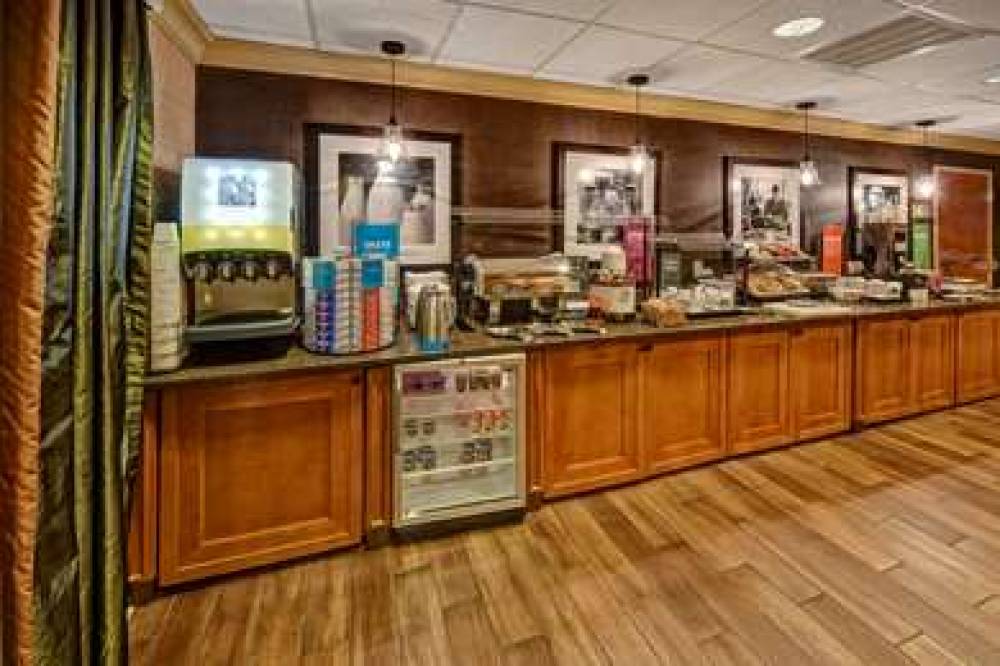 Hampton Inn Concord/Kannapolis 9