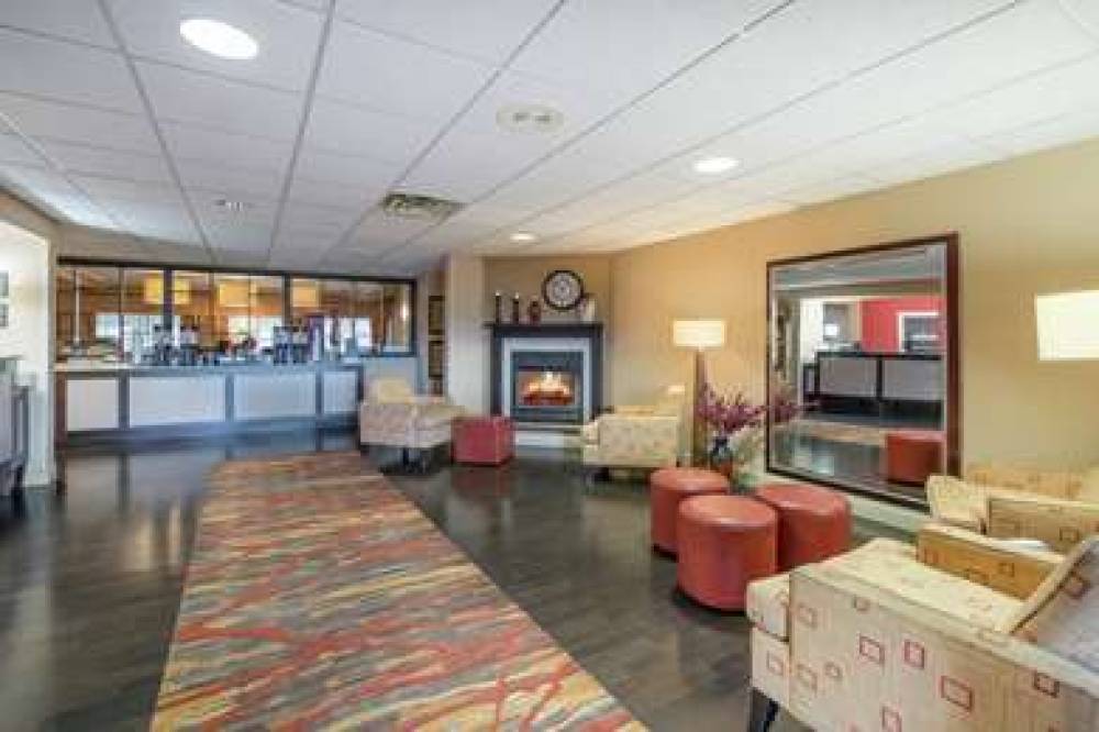 HAMPTON INN CORYDON 3