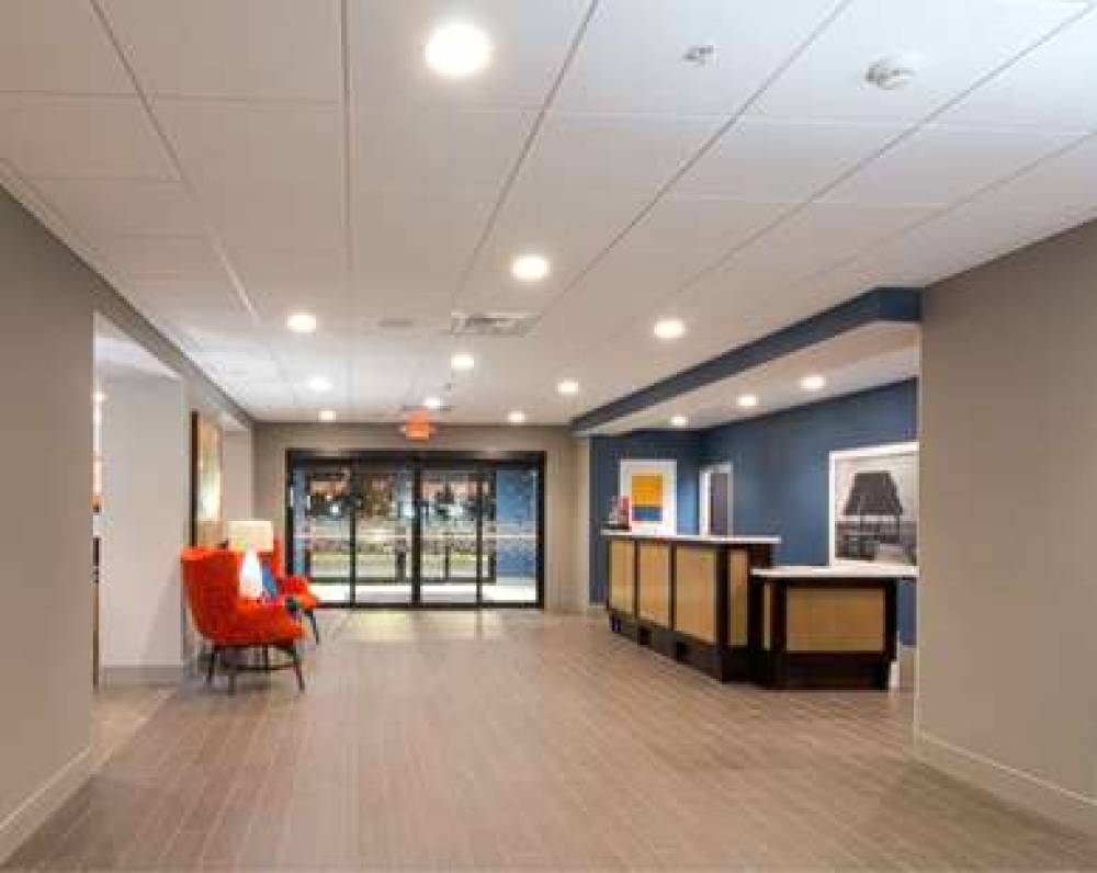 HAMPTON INN CRESTIVEW SOUTH I-10 5