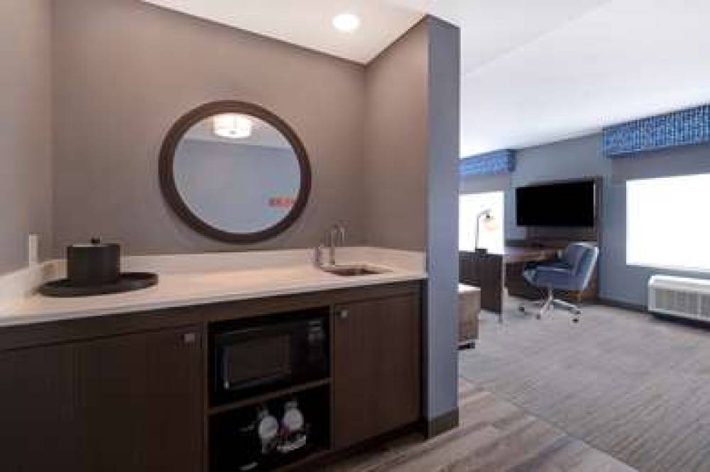HAMPTON INN CROWN POINT INDIANA 2