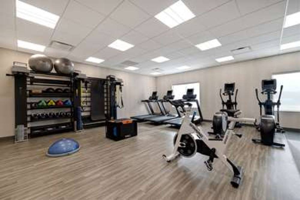 HAMPTON INN CROWN POINT INDIANA 6
