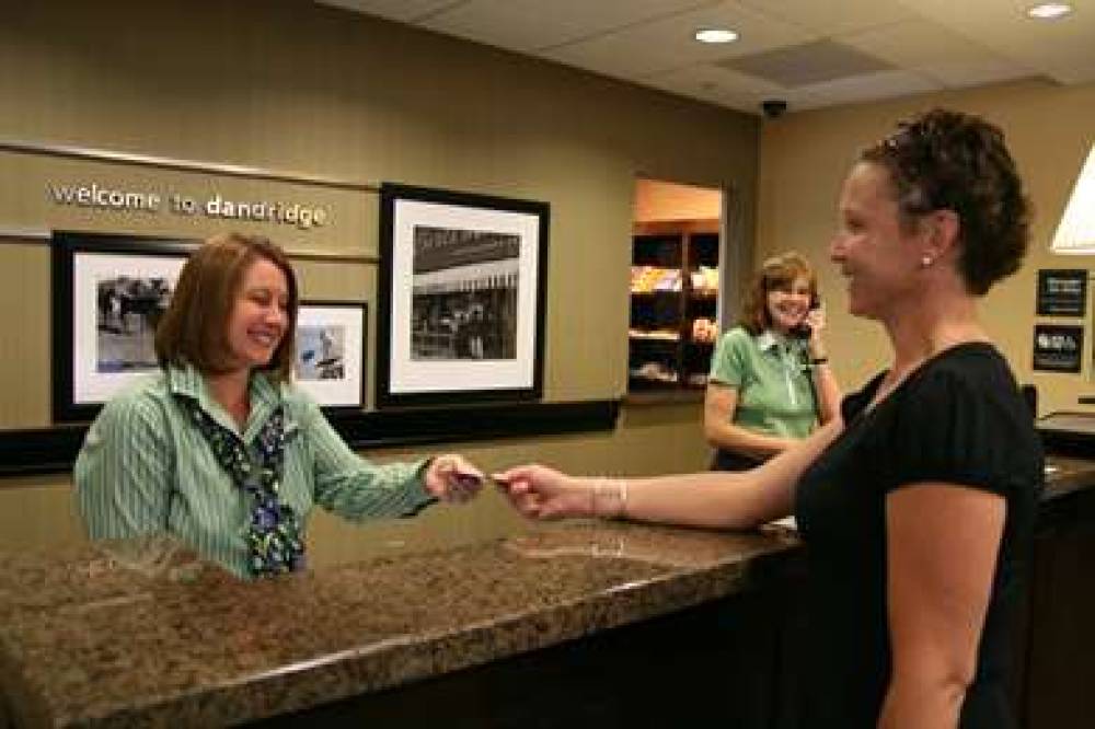 Hampton Inn Dandridge, TN 4