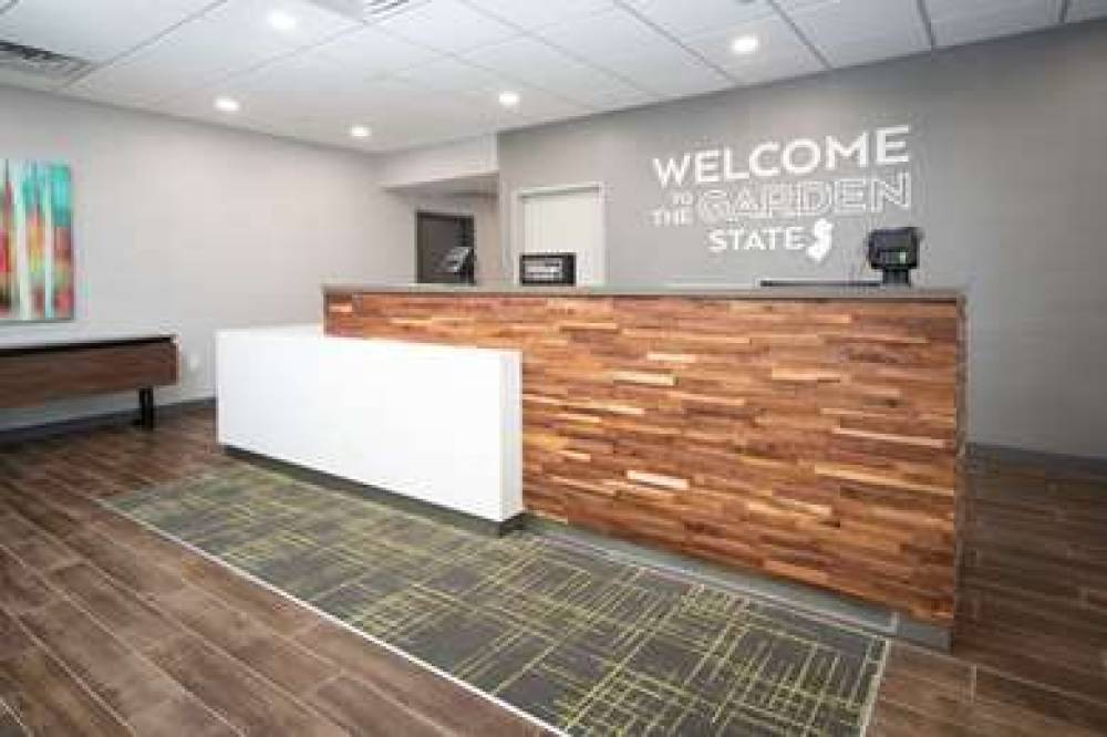 HAMPTON INN EGG HRBR TWP ATL CITY 3