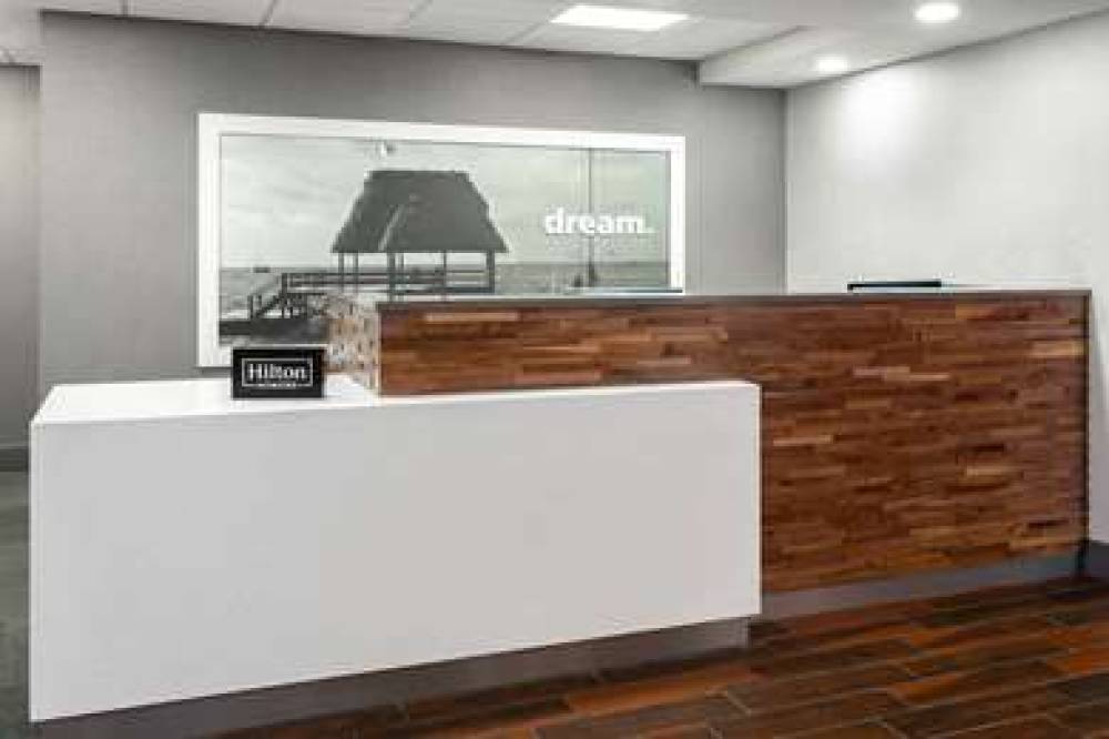 Hampton Inn Ft. Lauderdale Commercial Blvd. 3