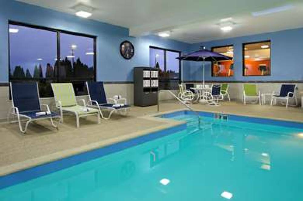 Hampton Inn Hagerstown I-81, MD 5