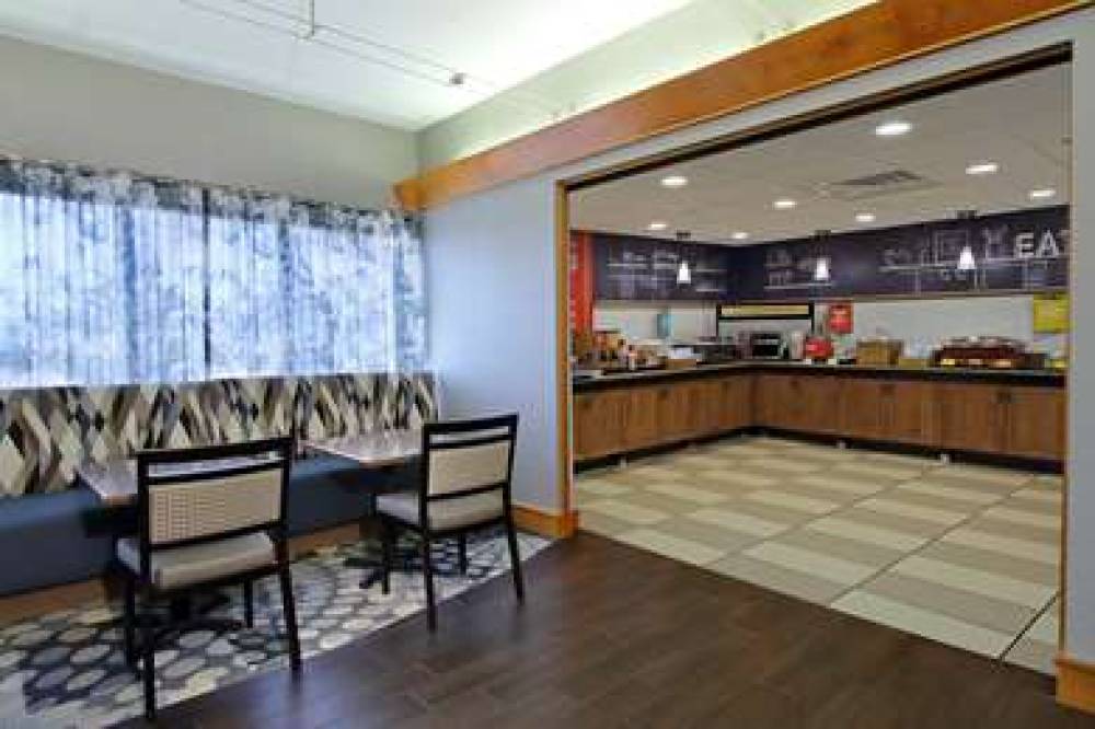 Hampton Inn Hagerstown I-81, MD 7