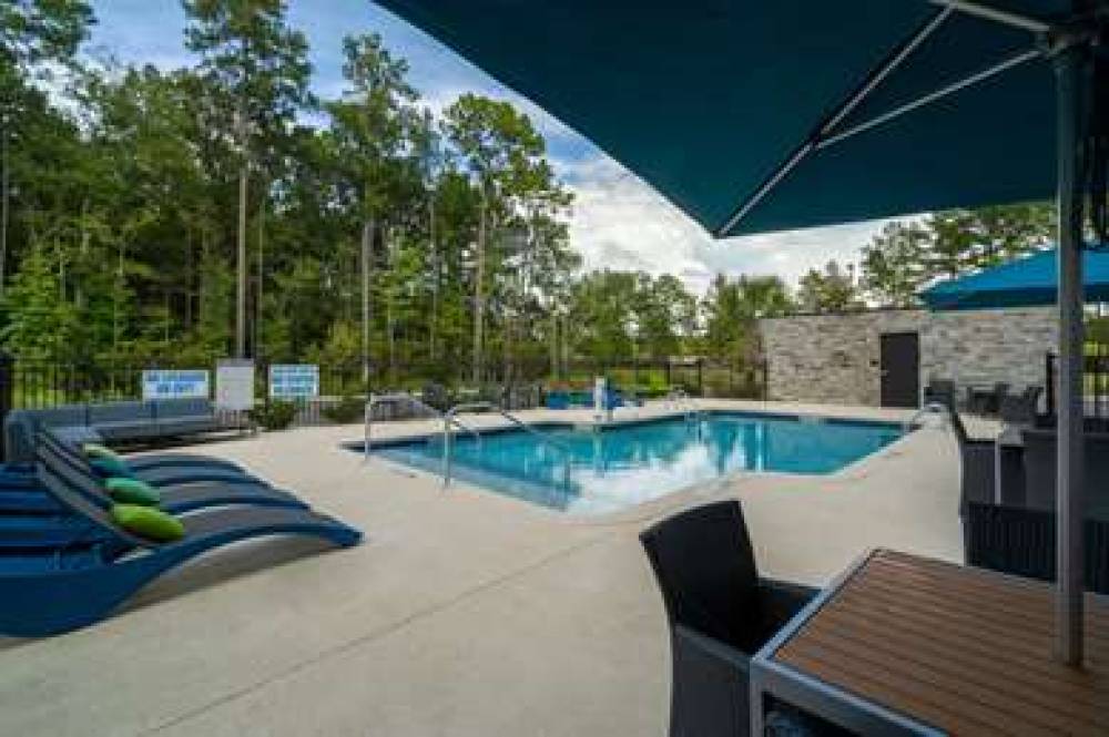 HAMPTON INN HARDEEVILLE 6