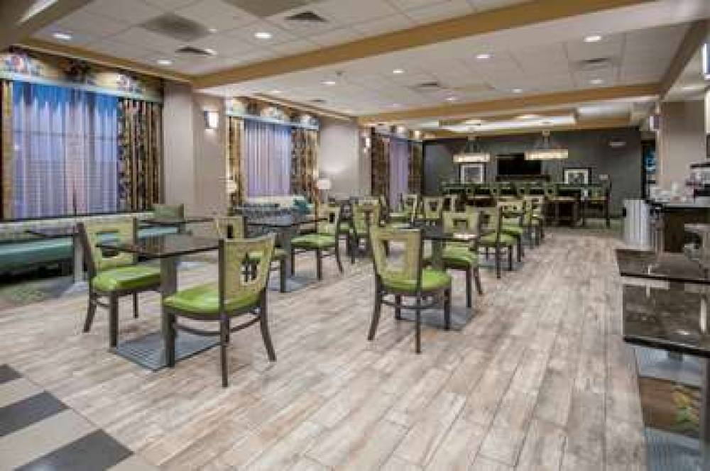 HAMPTON INN HERNANDO, MS 6