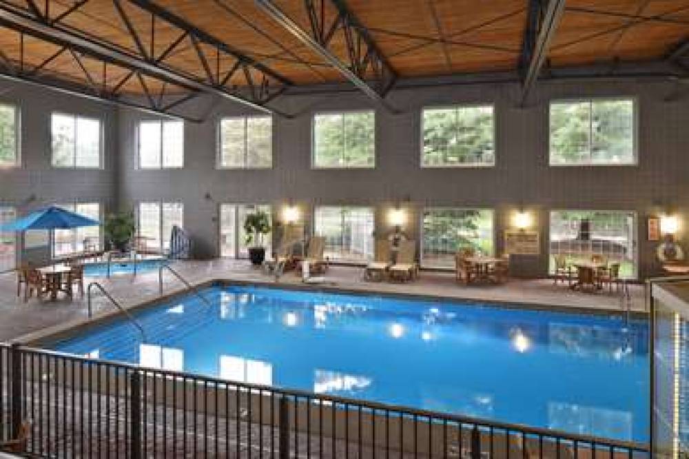 Hampton Inn Holland 9