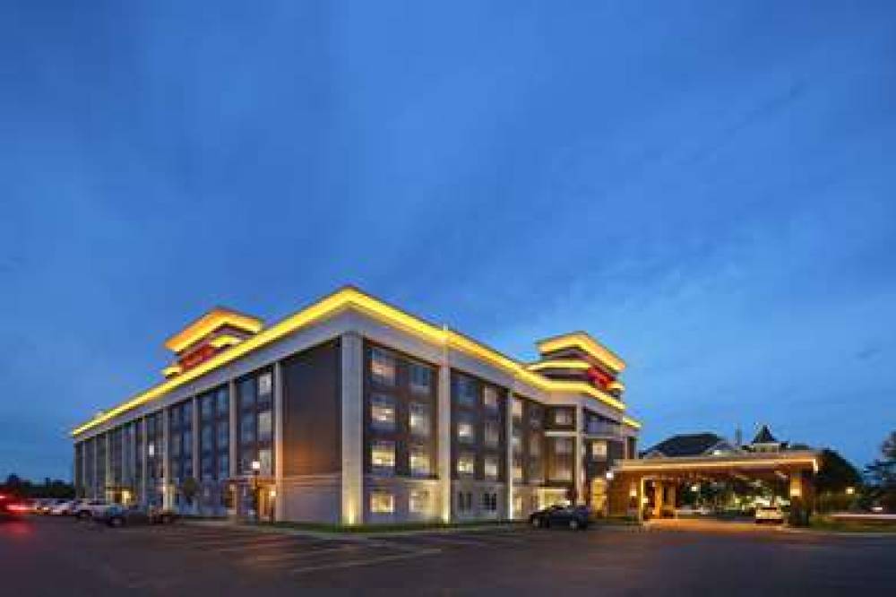Hampton Inn Holland 3