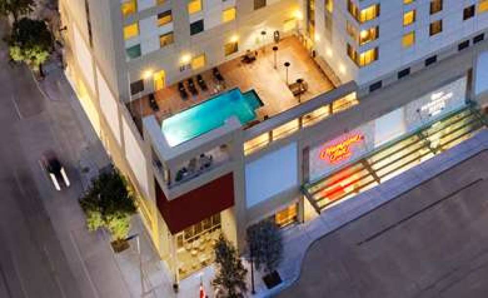 HAMPTON INN HOUSTON DOWNTOWN 3