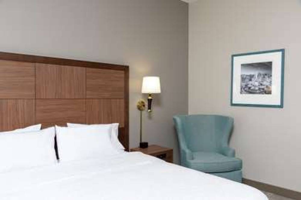 HAMPTON INN INDIANAPOLIS DOWNTOWN A 7