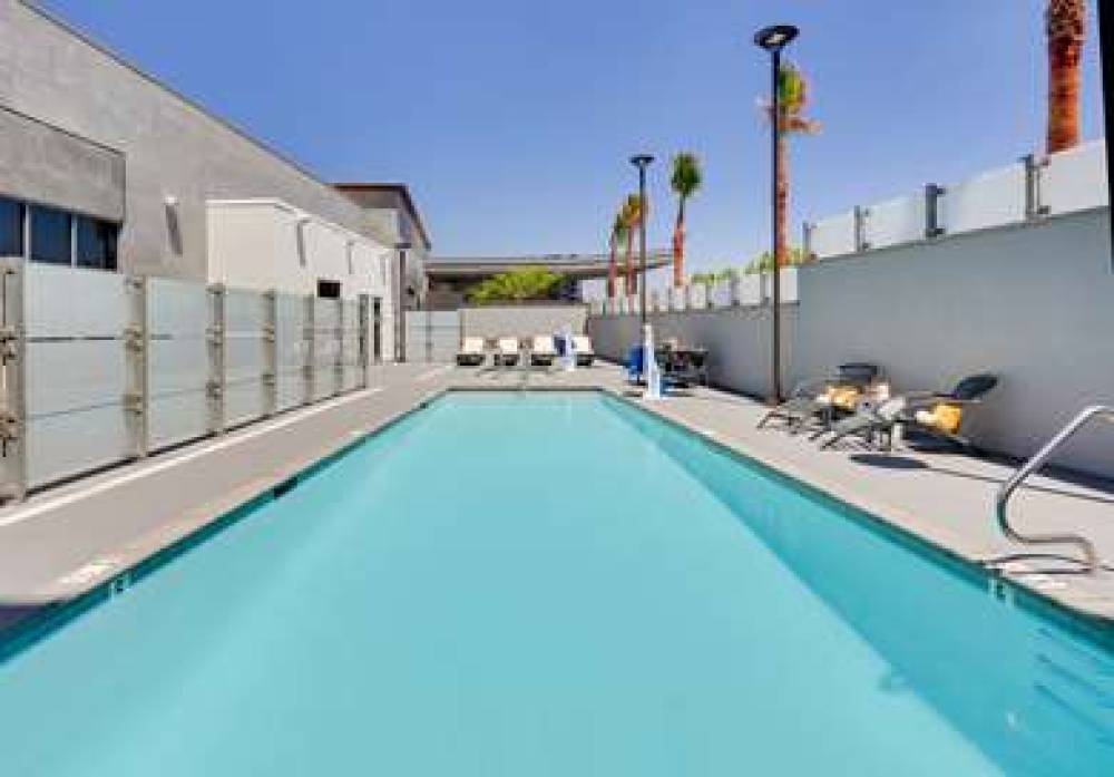 HAMPTON INN IRVINE SPECTRUM 5