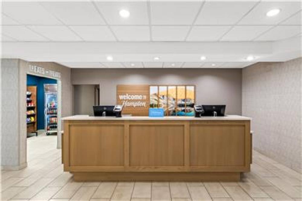 Hampton Inn Laramie, WY 7
