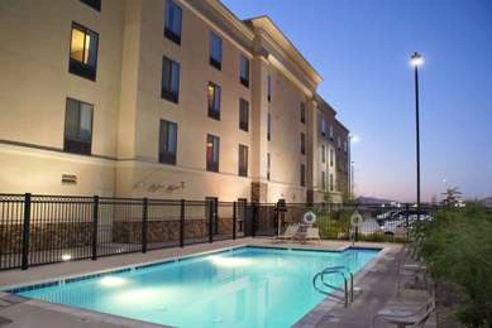 Hampton Inn Las Vegas/North Speedway 7