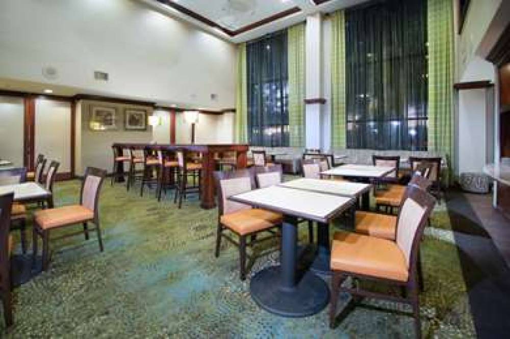 Hampton Inn Linden 4