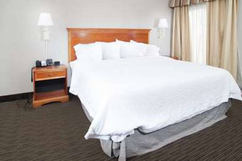Hampton Inn Linden 6
