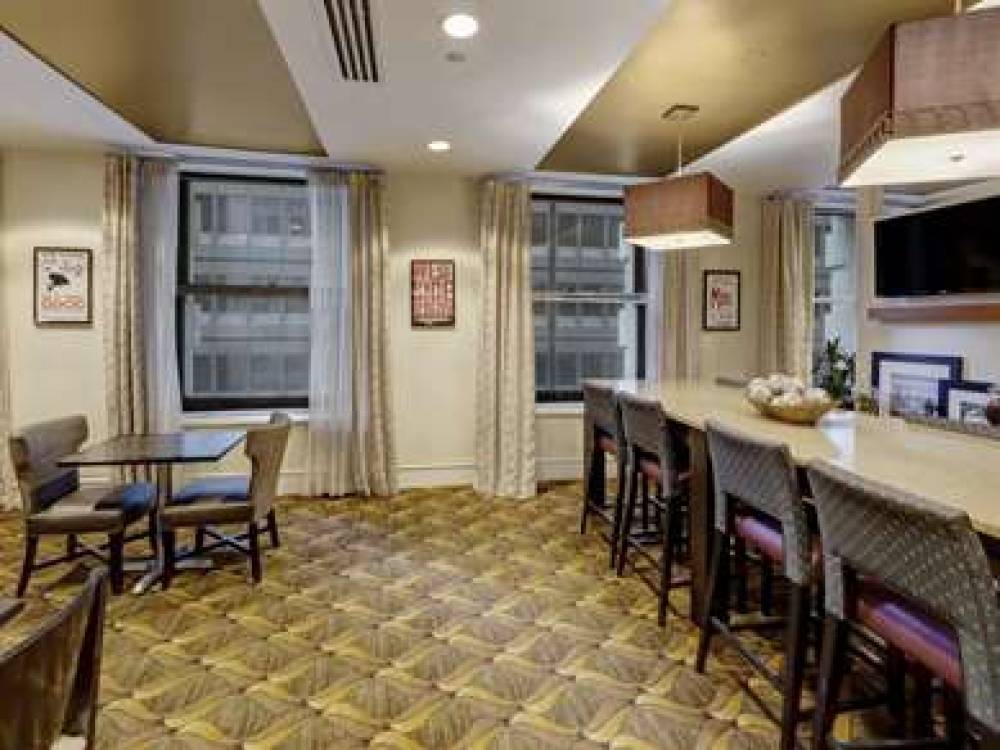 Hampton Inn Majestic Chicago Theatre District 7