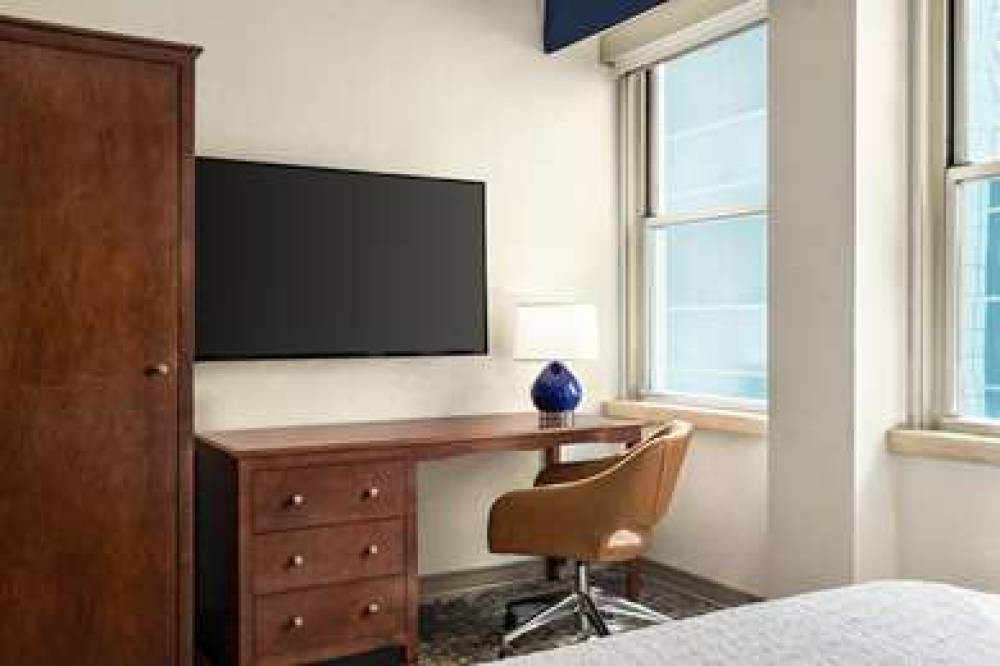 HAMPTON INN MANHATTAN/DOWNTOWN-FINA 7