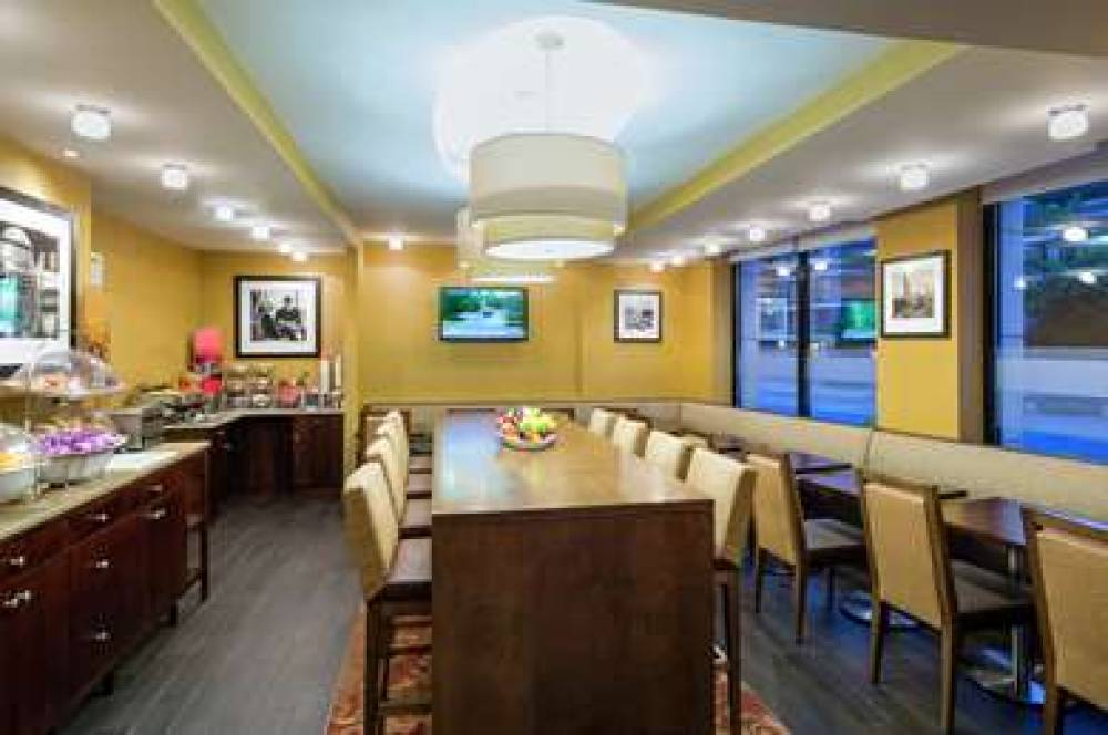 Hampton Inn Manhattan-Seaport-Financial District 6