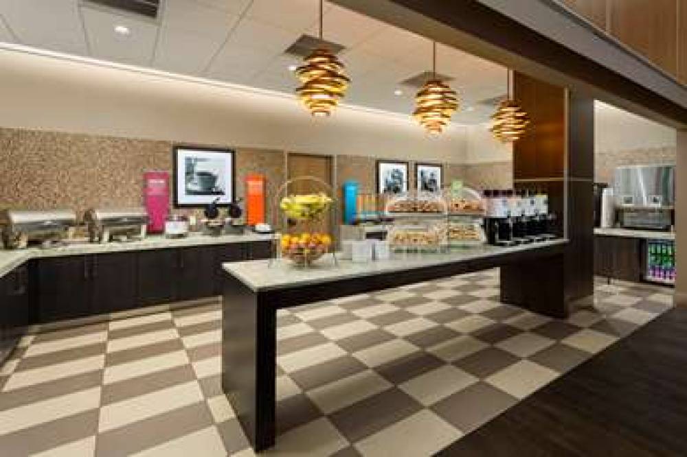HAMPTON INN MANHATTAN/TIMES SQUARE 5