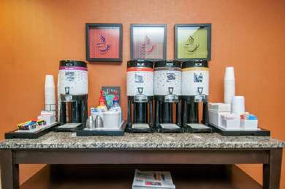 Hampton Inn Metairie 5