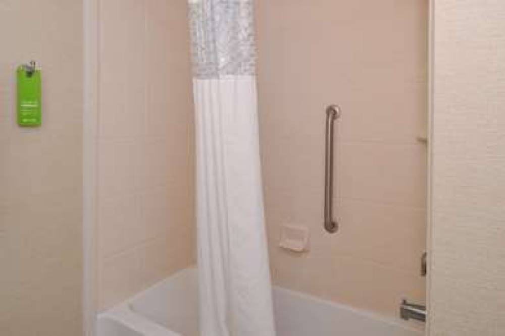 Hampton Inn Milford, DE 10