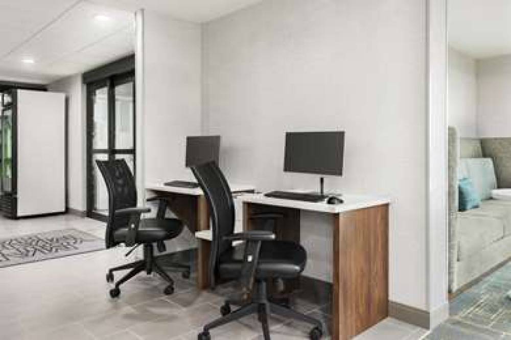 Hampton Inn Milwaukee/Brookfield 7