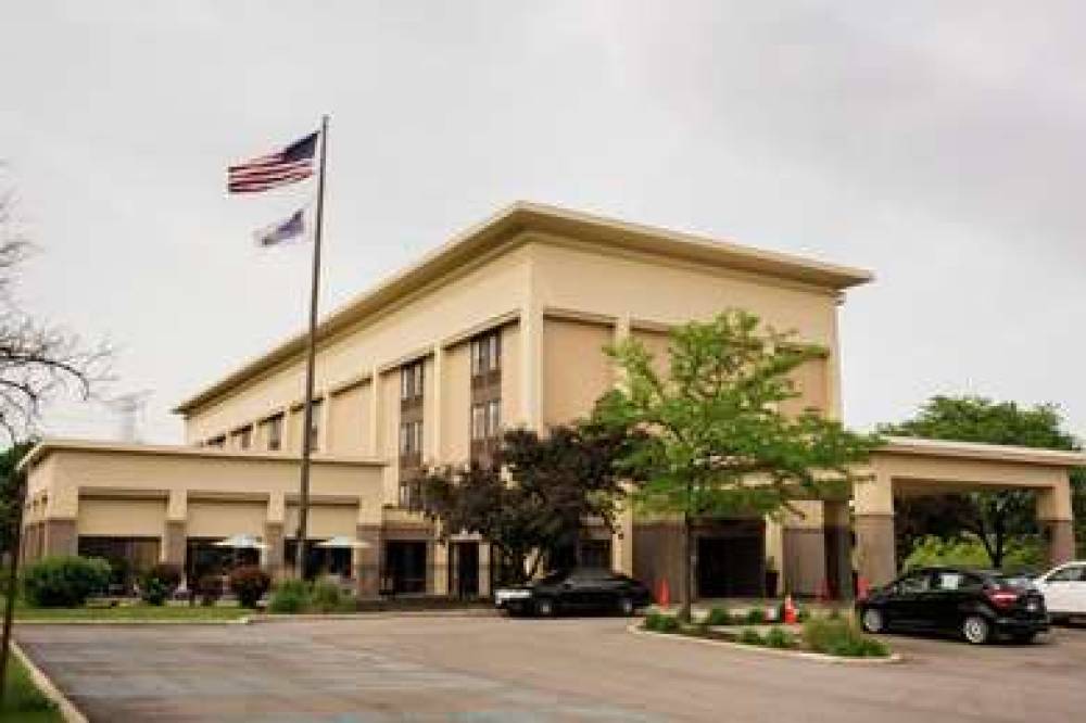 Hampton Inn Milwaukee Northwest
