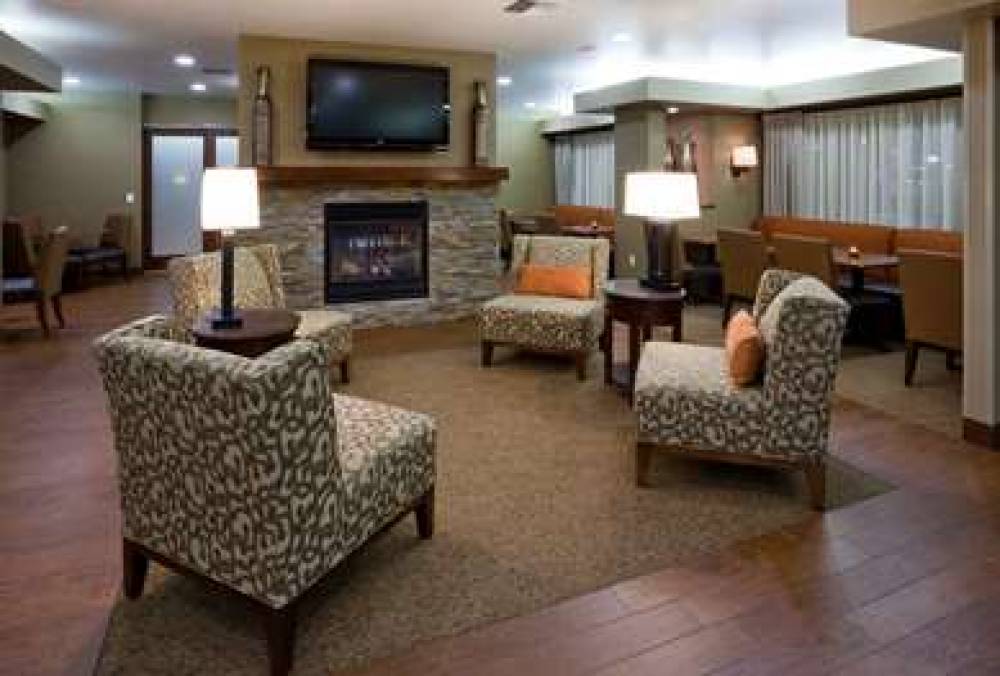 Hampton Inn Mitchell 3