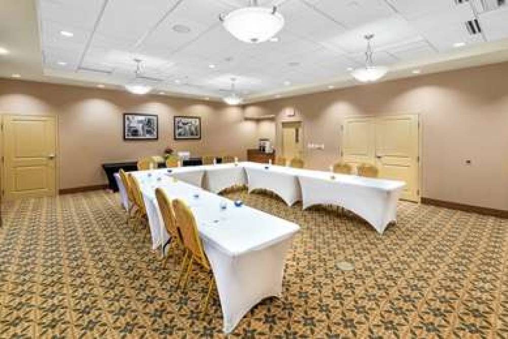 Hampton Inn Nashua, NH 8
