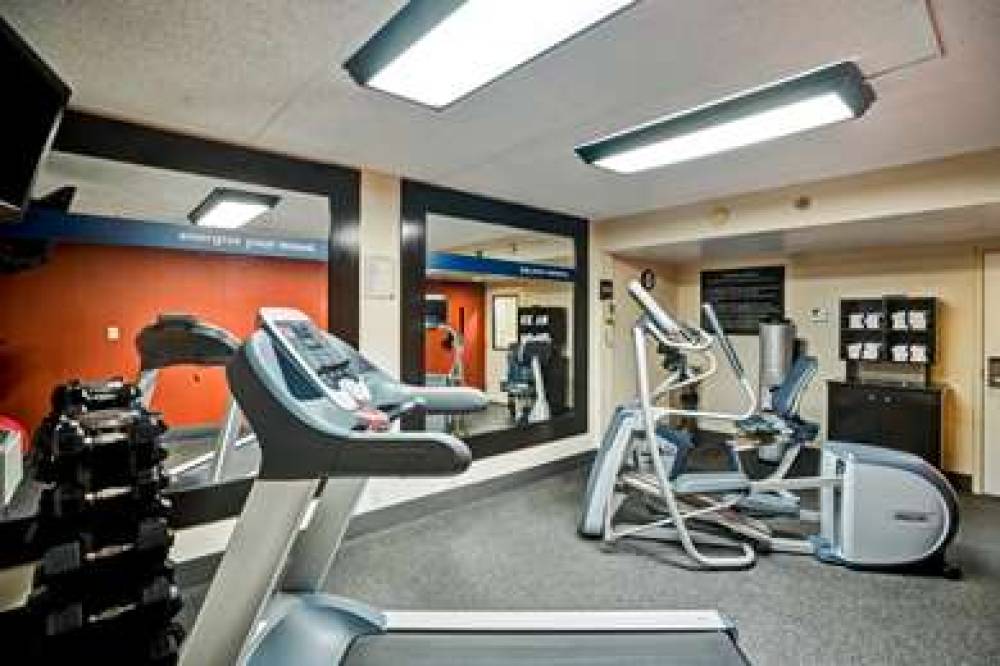 Hampton Inn Norfolk Naval Base 5