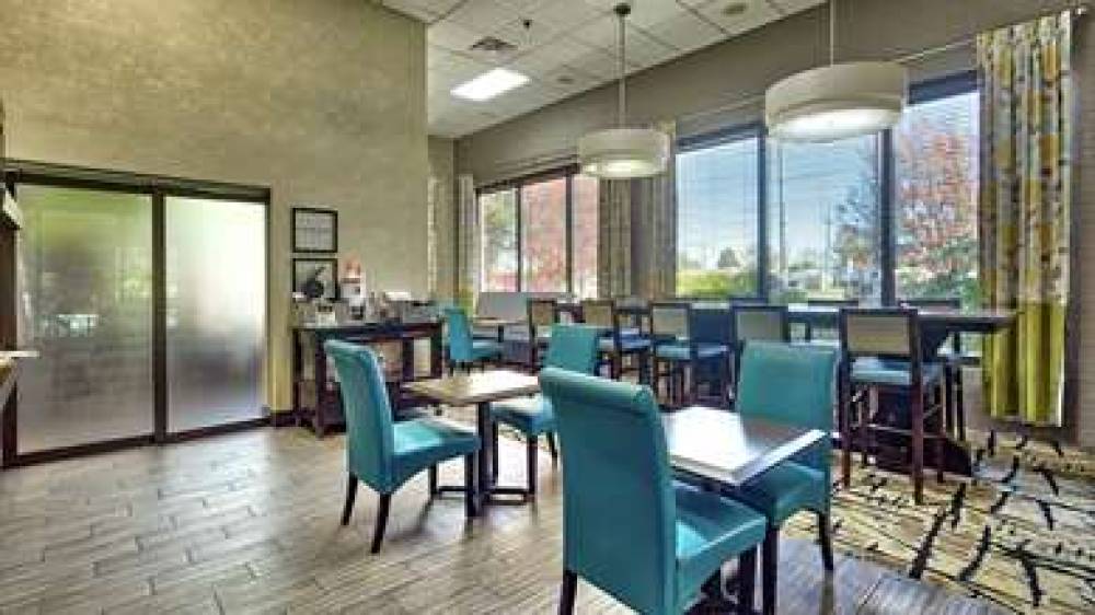 Hampton Inn Norfolk Naval Base 9