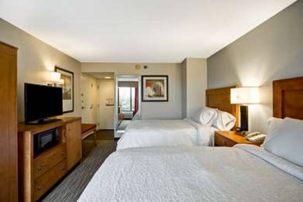 Hampton Inn Norfolk Naval Base 10