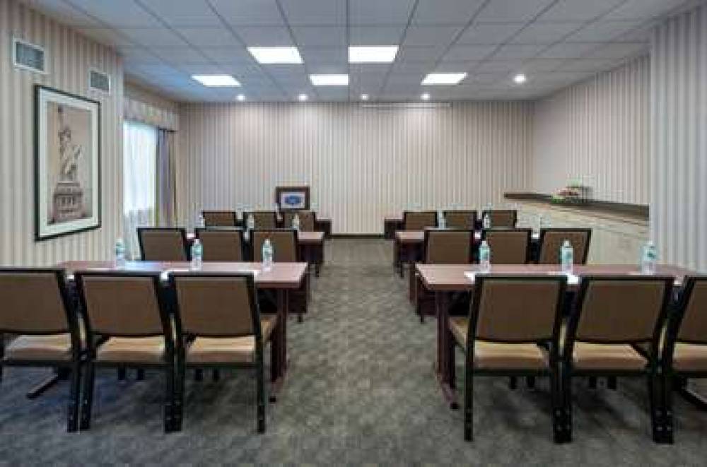 Hampton Inn NY-JFK Jamaica-Queens 6