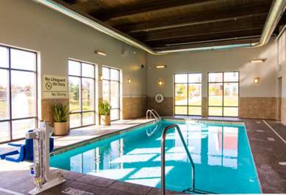 Hampton Inn  Orange City, IA 6
