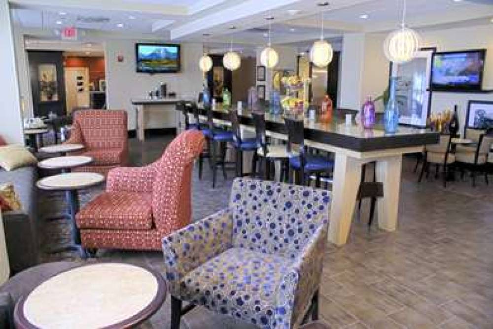 Hampton Inn Orange, TX 7